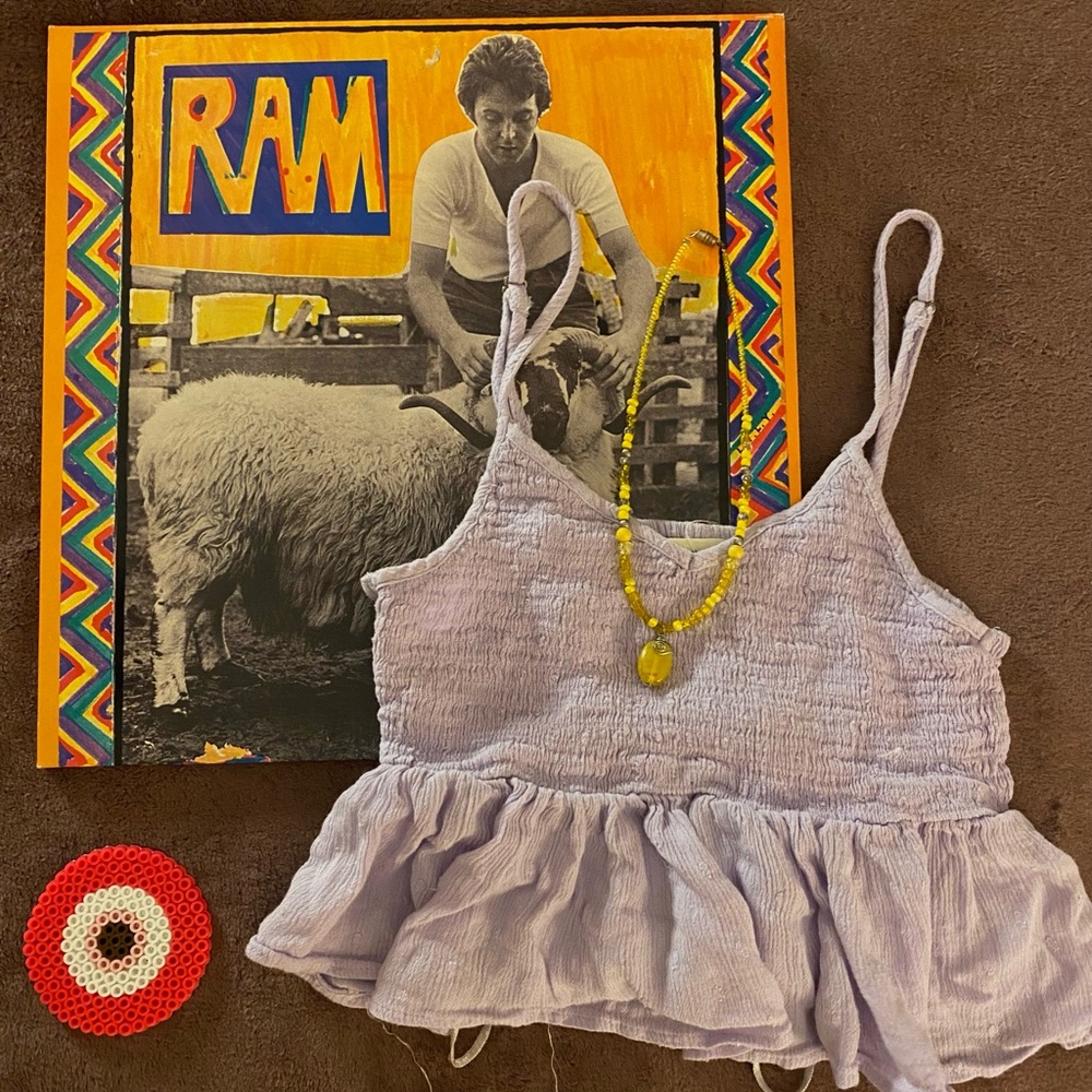 Bozzolo Lavender Ruffle Hem Top 🌼☮️